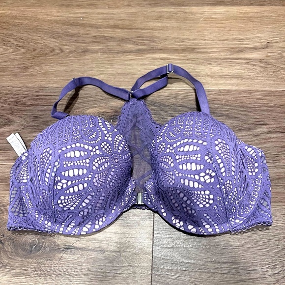Victoria's Secret Other - NWOT Victoria Secret Bra size 36 D. Clips in the front.